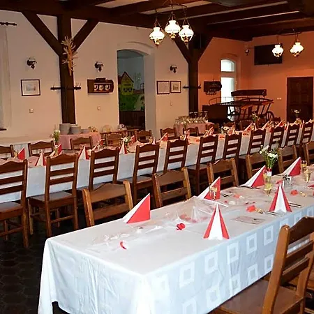 Hotel Na Statku 3*