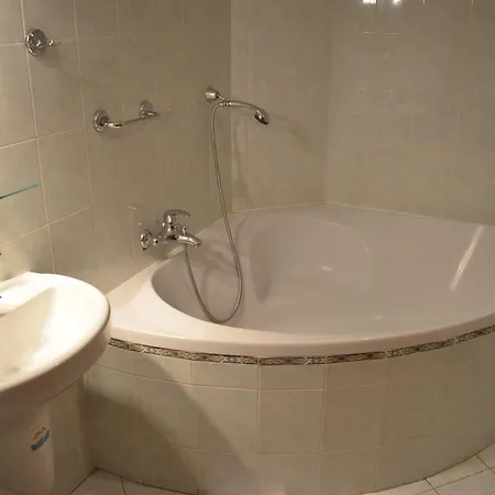 Hotel Na Statku Neprevazka