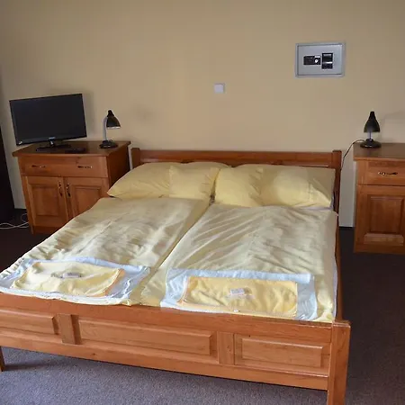 Hotel Na Statku Neprevazka