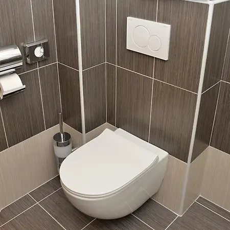 Hotel Na Statku 3*